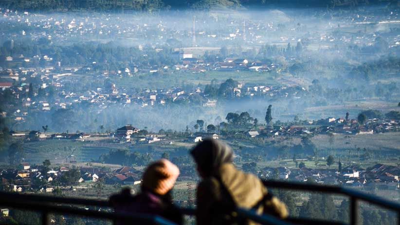 Suhu di Bandung Capai 16 Derajat Celcius, Begini Suasananya - Bagian 1