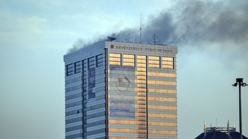 Foto-Foto Kebakaran di Gedung Kemenhub, 4 Orang Tewas - Bagian 2