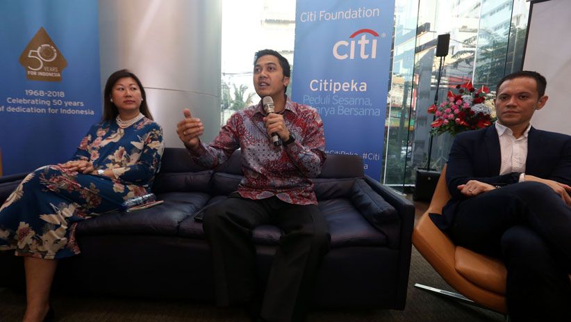 Siapkan Generasi Digital, Citi Indonesia Donasikan 50 Komputer di Surabaya - Bagian 4