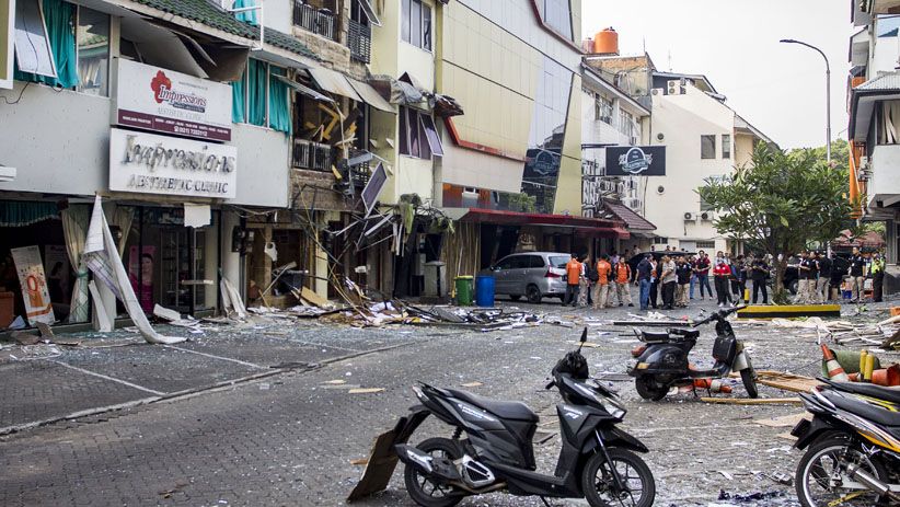 Foto-Foto Ruko Hancur akibat Ledakan Gas di Kebayoran Baru - Bagian 3