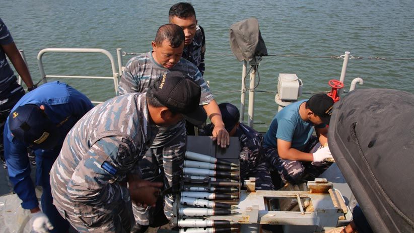 Meriam 30 Mm KRI Tombak-629 Berhasil Hancurkan Sasaran - Bagian 4