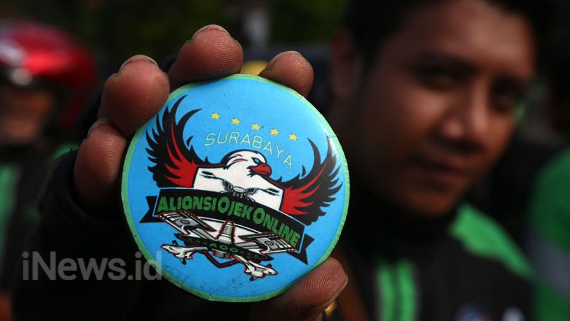 Ratusan Driver Ojek Online Tagih Payung Hukum ke Pemprov Jatim - Bagian 4