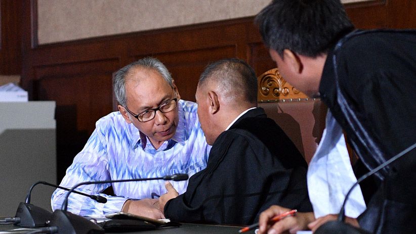 Bimanesh Sutarjo Divonis 3 Tahun Penjara - Bagian 3