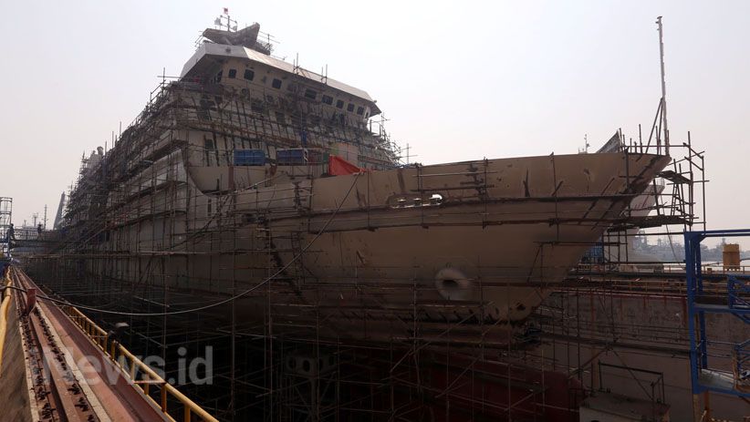 Luhut Cek Proyek Kapal Pesanan Kemenhan di PT PAL Surabaya - Bagian 4