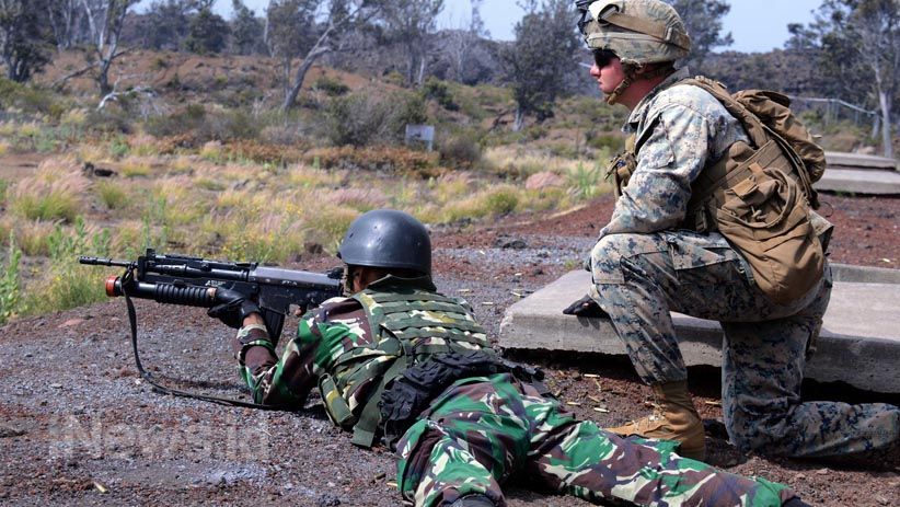 Marinir Indonesia dan Amerika Serikat Latihan Menembak di Hawaii - Bagian 3