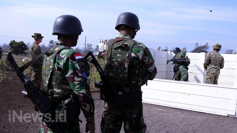 Marinir Indonesia dan Amerika Serikat Latihan Menembak di Hawaii - Bagian 6