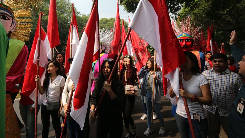 Iringi Daftar Caleg ke KPU, Simpatisan PDIP Bawa Ondel-Ondel - Bagian 5