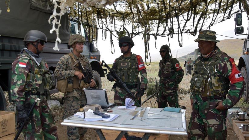 Sejarah, Prajurit Marinir TNI AL Latihan Menembak Meriam Howitzer 105 Mm di Hawaii - Bagian 2