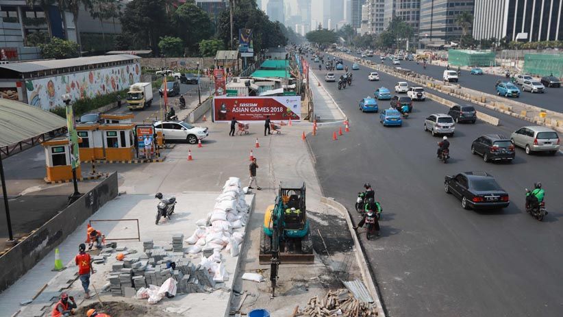 Jelang Asian Games, Pembangunan Pedestrian di Senayan Belum Selesai - Bagian 2