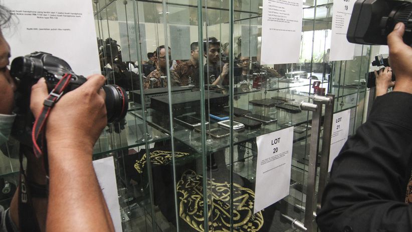 Deretan Barang Rampasan KPK yang Dilelang, Ada Kain Kiswah - Bagian 1