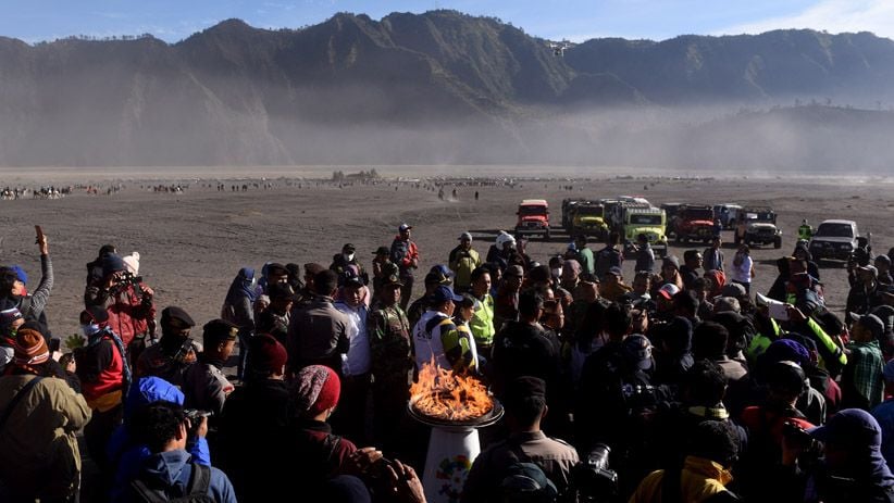 Torch Relay Asian Games 2018 Lintasi Lautan Pasir Gunung Bromo - Bagian 3