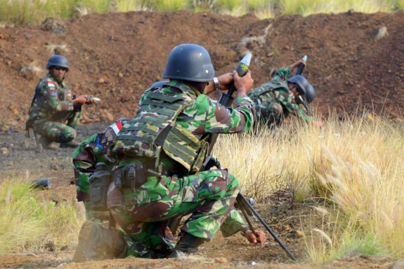 Marinir Indonesia-Amerika Berlatih Menembak Senjata Bantuan di Hawaii - Bagian 4