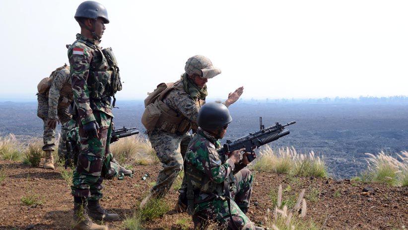 Marinir Indonesia-Amerika Berlatih Menembak Senjata Bantuan di Hawaii - Bagian 6
