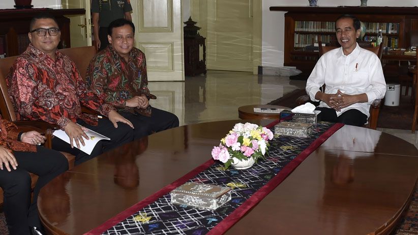 Bawaslu Lapor Hasil Pengawasan Pilkada 2018 ke Presiden Jokowi - Bagian 2