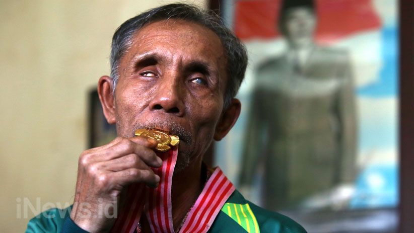 Menpora Kunjungi Mantan Altet Tunanetra di Surabaya - Bagian 8