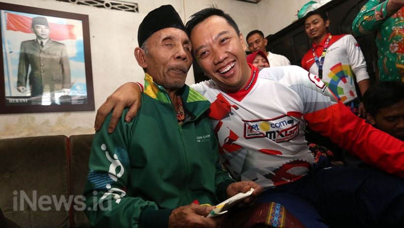 Menpora Kunjungi Mantan Altet Tunanetra di Surabaya - Bagian 5