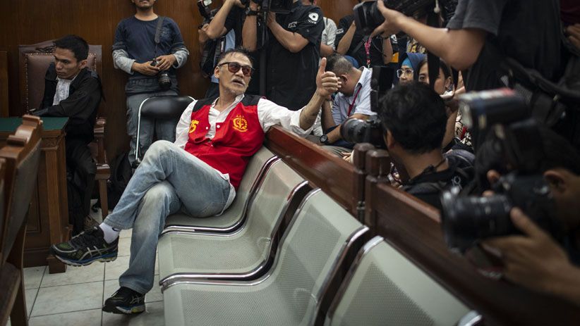 Aktor Senior Tio Pakusadewo Divonis 9 Bulan Penjara, 6 Bulan Rehabilitasi - Bagian 1