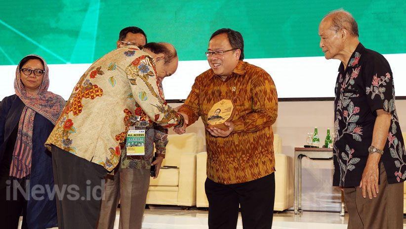 Menteri Bambang Tekankan Pentingnya Insan Berkarakter dalam Membangun Negeri - Bagian 3