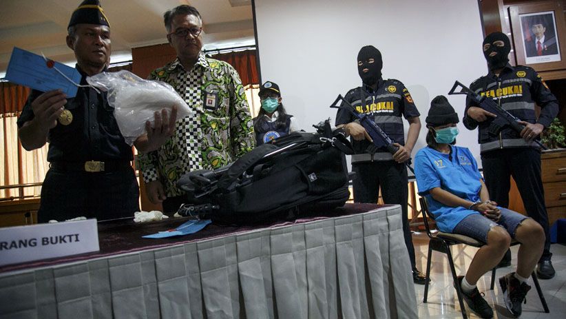 Bea Cukai Gagalkan Penyelundupan 1,1 Kg Sabu Jaringan Internasional - Bagian 1