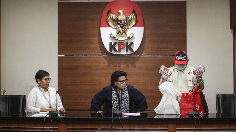 Deretan Tersangka dan Barang Bukti OTT Lampung Selatan - Bagian 6