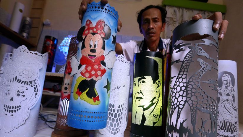 Perajin Ini Sulap Paralon Bekas Jadi Lampu Hias Cantik - Bagian 3