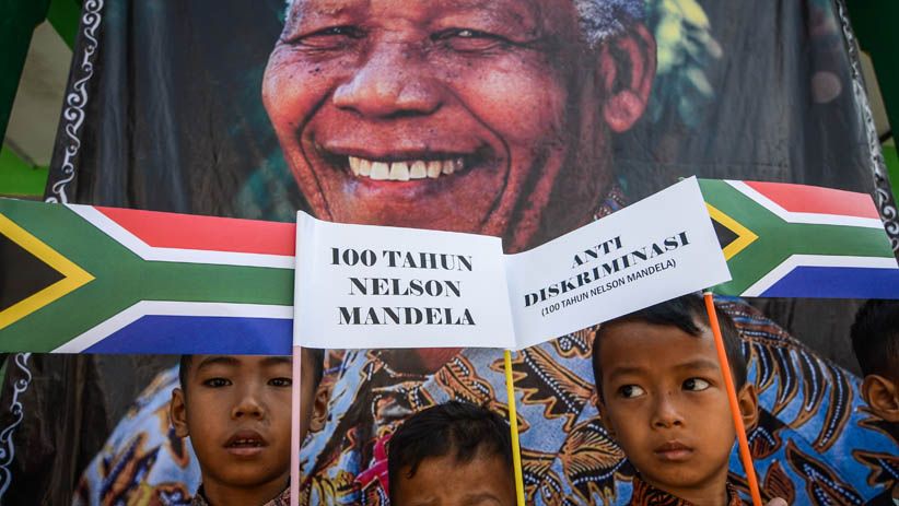 Sekolah Rakyat Iboe Inggit Garnasih Peringati 100 Tahun Nelson Mandela - Bagian 1