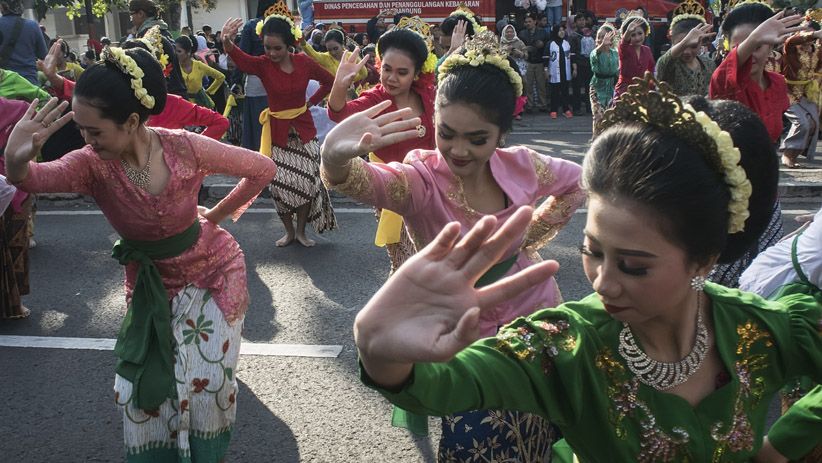 2.500 Penari Ramaikan Bandung International Art Festival - Bagian 2