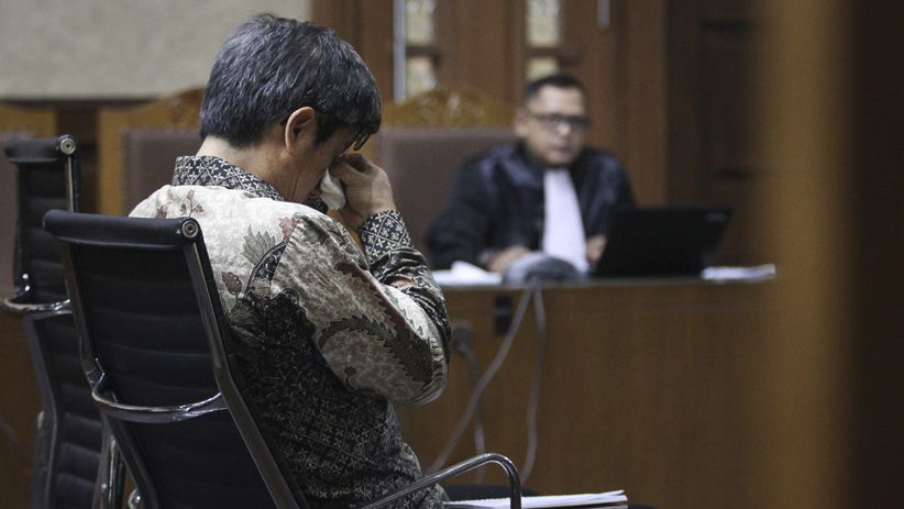 Terdakwa Kasus Korupsi E-KTP Anang Sugiana Divonis 6 Tahun Penjara - Bagian 2