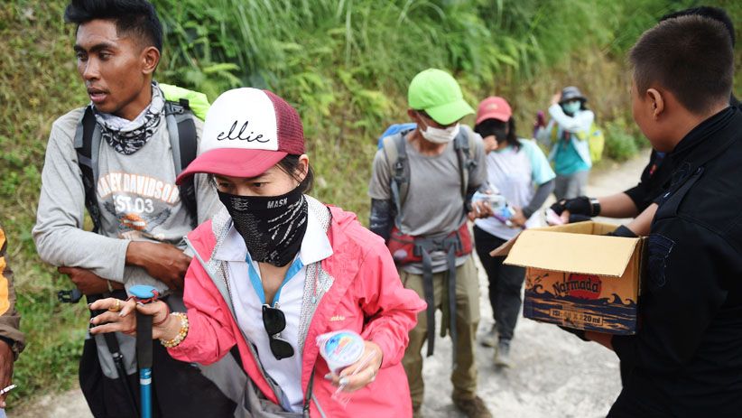 Begini Kondisi 560 Pendaki Gunung Rinjani yang Sempat Terjebak Longsor - Bagian 5