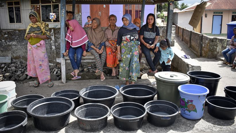 Korban Gempa Lombok Kekurangan Air Bersih - Bagian 1