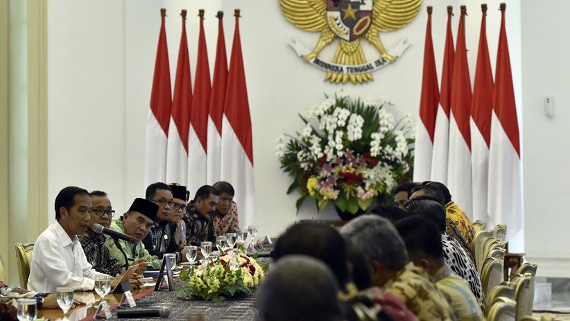 Presiden Jokowi Dengarkan Aspirasi Para Bupati di Istana Bogor - Bagian 3