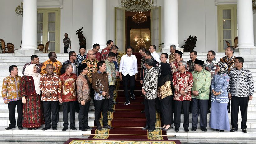 Presiden Jokowi Dengarkan Aspirasi Para Bupati di Istana Bogor - Bagian 1