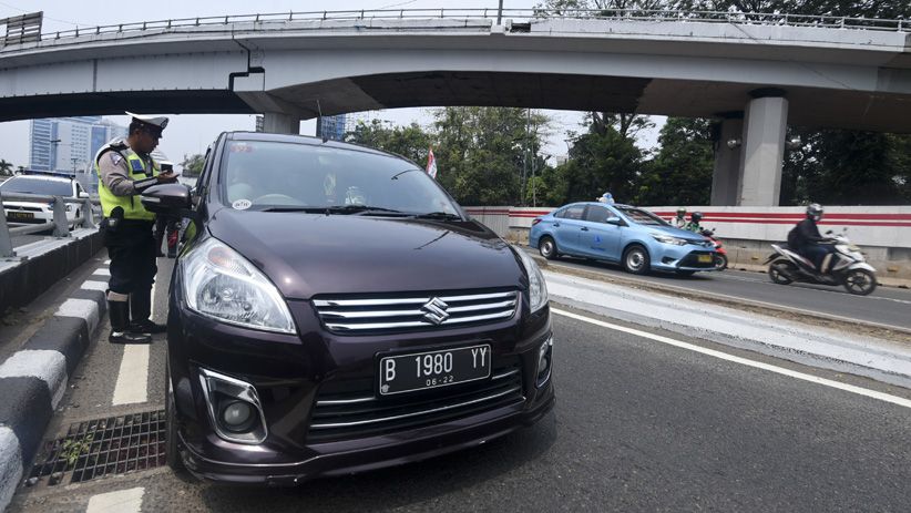 Mulai Hari Ini Pelanggar Perluasan Ganjil-Genap Kena Tilang - Bagian 3
