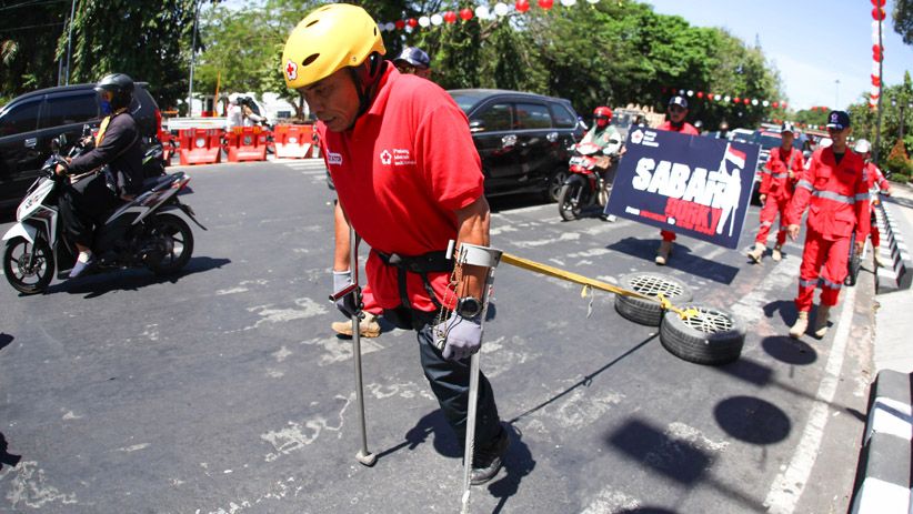 Aksi Sabar Gorky Jelang Pendakian Puncak Gunung Elbrus Rusia - Bagian 1