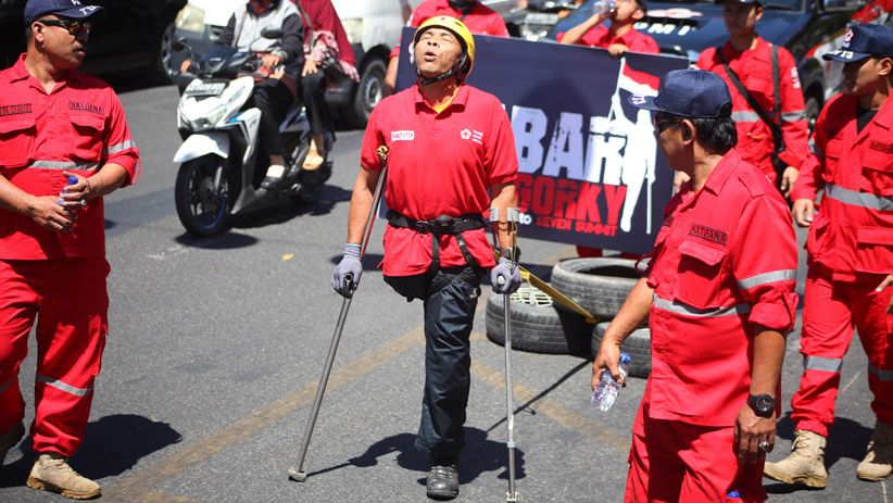 Aksi Sabar Gorky Jelang Pendakian Puncak Gunung Elbrus Rusia - Bagian 2