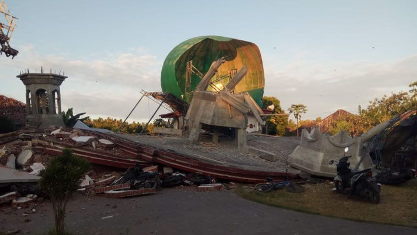 Jamaah Tertimbun Bangunan Masjid di Lombok Utara Belum Dievakuasi  - Bagian 4