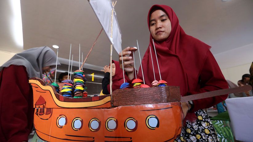 UM Surabaya Donasikan Mainan Edukatif untuk Anak Korban Gempa Lombok - Bagian 4