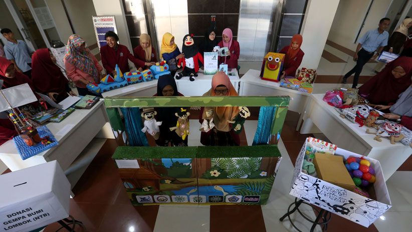 UM Surabaya Donasikan Mainan Edukatif untuk Anak Korban Gempa Lombok - Bagian 3