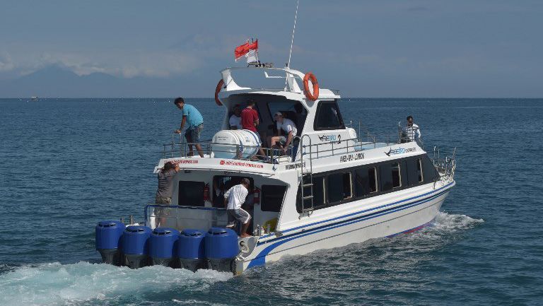Turis Asing Masih Terus Dievakuasi dari Gili Trawangan - Bagian 5