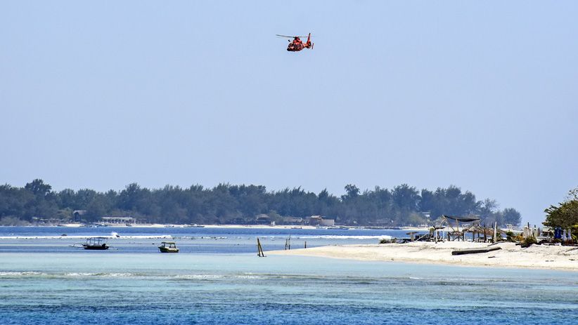 Basarnas Patroli Cari Korban Gempa di 3 Kawasan Gili - Bagian 2