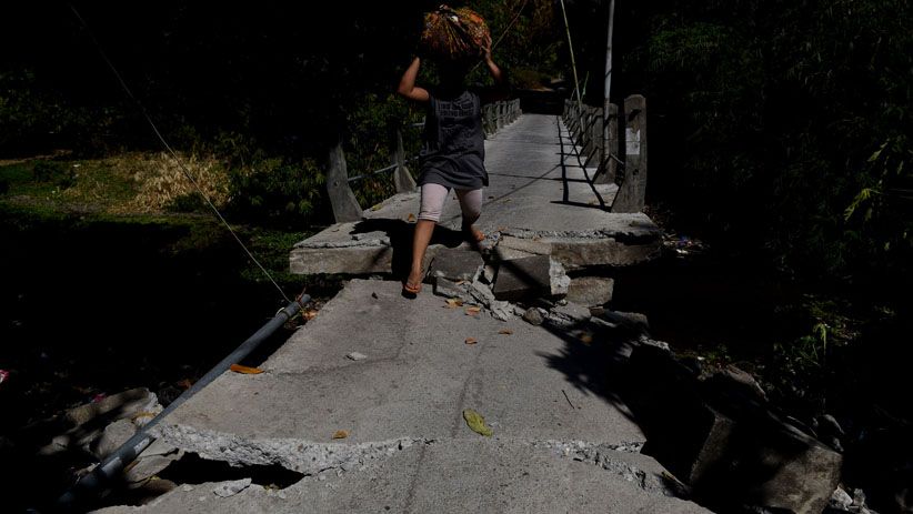 Foto dari Udara Dampak Gempa Lombok Perlihatkan Rumah-Rumah Hancur - Bagian 3