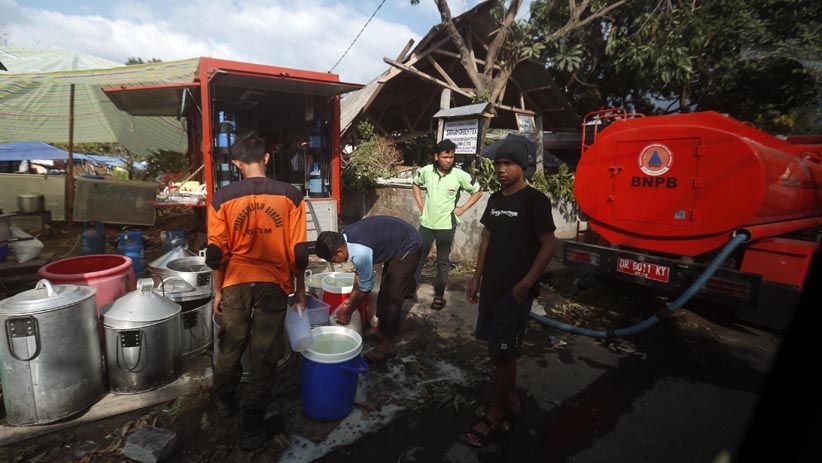 Akibat Gempa 7 SR, Desa di Lombok Utara Ini Hanya Tinggal Puing - Bagian 7