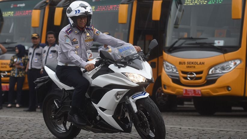 Cek Kendaraan Operasional Asian Games, Anies Naik Motor Dishub DKI Jakarta - Bagian 1