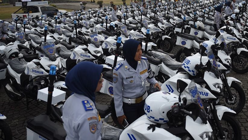 Cek Kendaraan Operasional Asian Games, Anies Naik Motor Dishub DKI Jakarta - Bagian 2