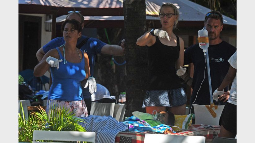 Tolak Dievakuasi, Bule-Bule di Gili Trawangan Bantu Penanganan Korban Gempa - Bagian 2