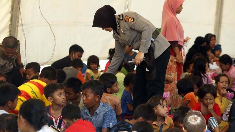 Begini Cara Polda NTB Memberikan Trauma Healing kepada Anak Korban Gempa - Bagian 4
