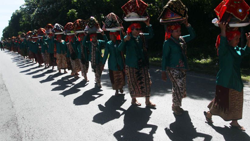 1.000 Masyarakat Minangkabau Ikut Upacara Arak-arakan Bajamba - Bagian 1