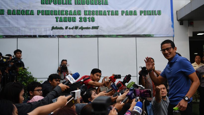 Jalani Tes Kesehatan, Prabowo-Sandi Tiba di RSPAD - Bagian 4