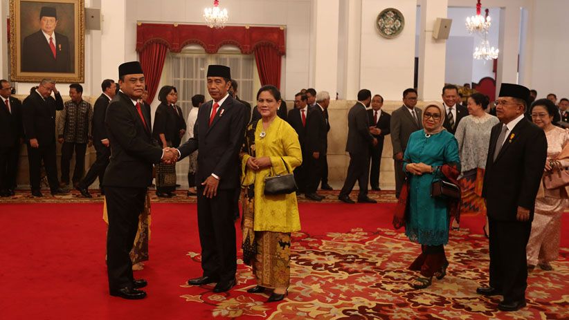 Dilantik Presiden Jokowi, Komjen Syafruddin Resmi Jadi Menpan RB - Bagian 1