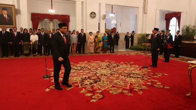 Dilantik Presiden Jokowi, Komjen Syafruddin Resmi Jadi Menpan RB - Bagian 3